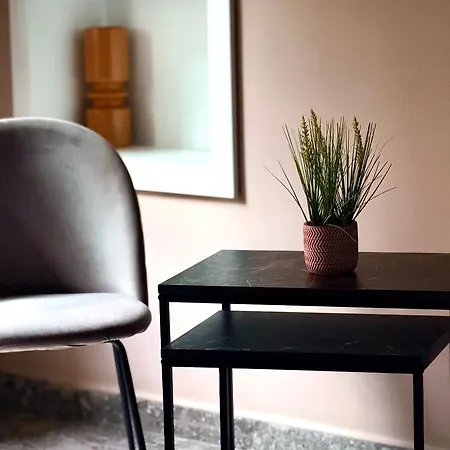 Rex Boutique Hotel *