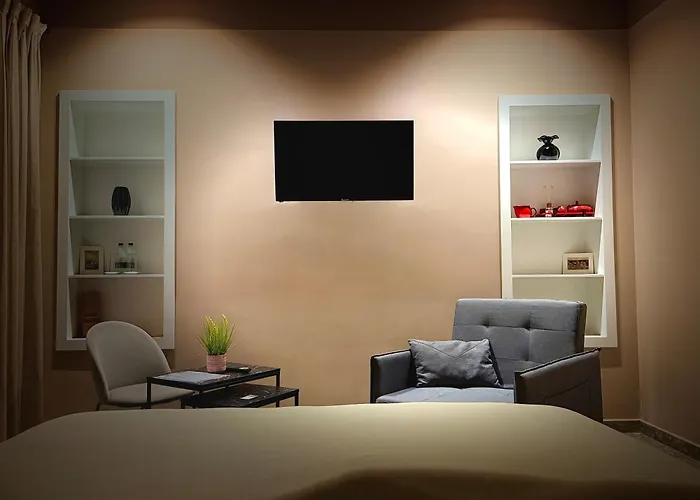 Rex Boutique Hotel *