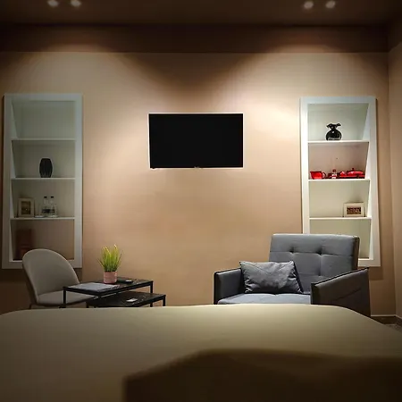 Rex Boutique Hotel *